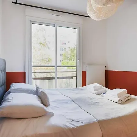 Modern, Spacious Just Outside Paris Lejlighed Levallois-Perret